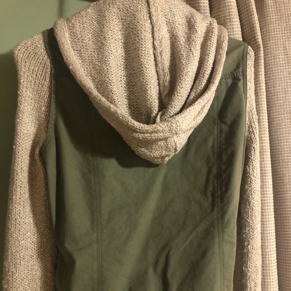 Cropped Olive Jacket - Picture 3 of 8